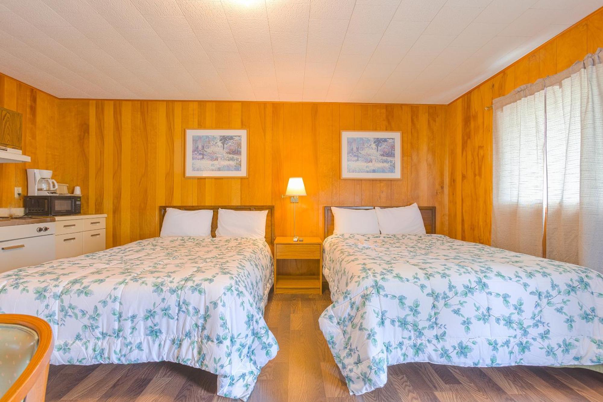 Parkside Motel By Oyo Meadville Conneaut Lake Conneaut Lakeshore エクステリア 写真
