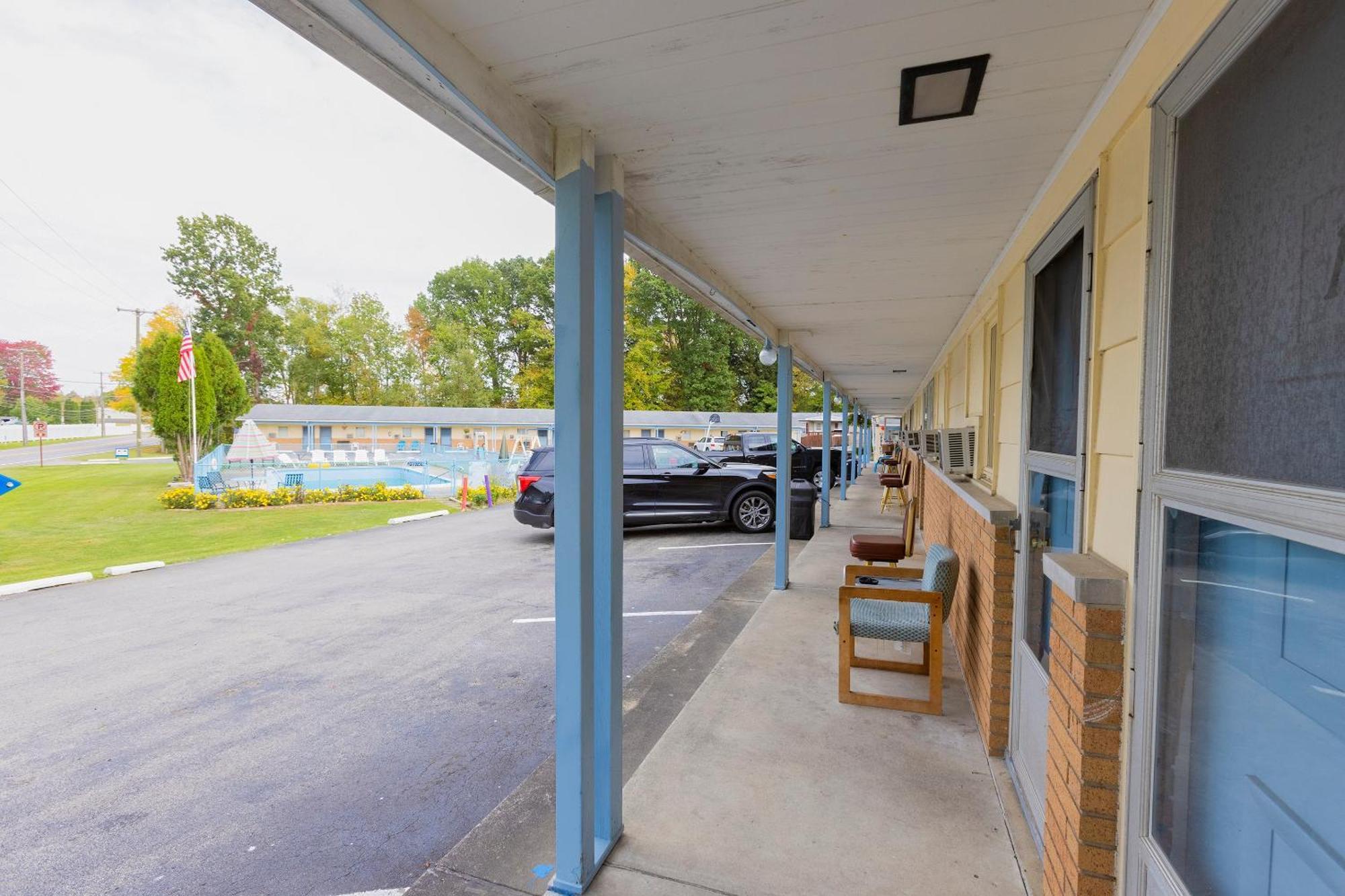 Parkside Motel By Oyo Meadville Conneaut Lake Conneaut Lakeshore エクステリア 写真