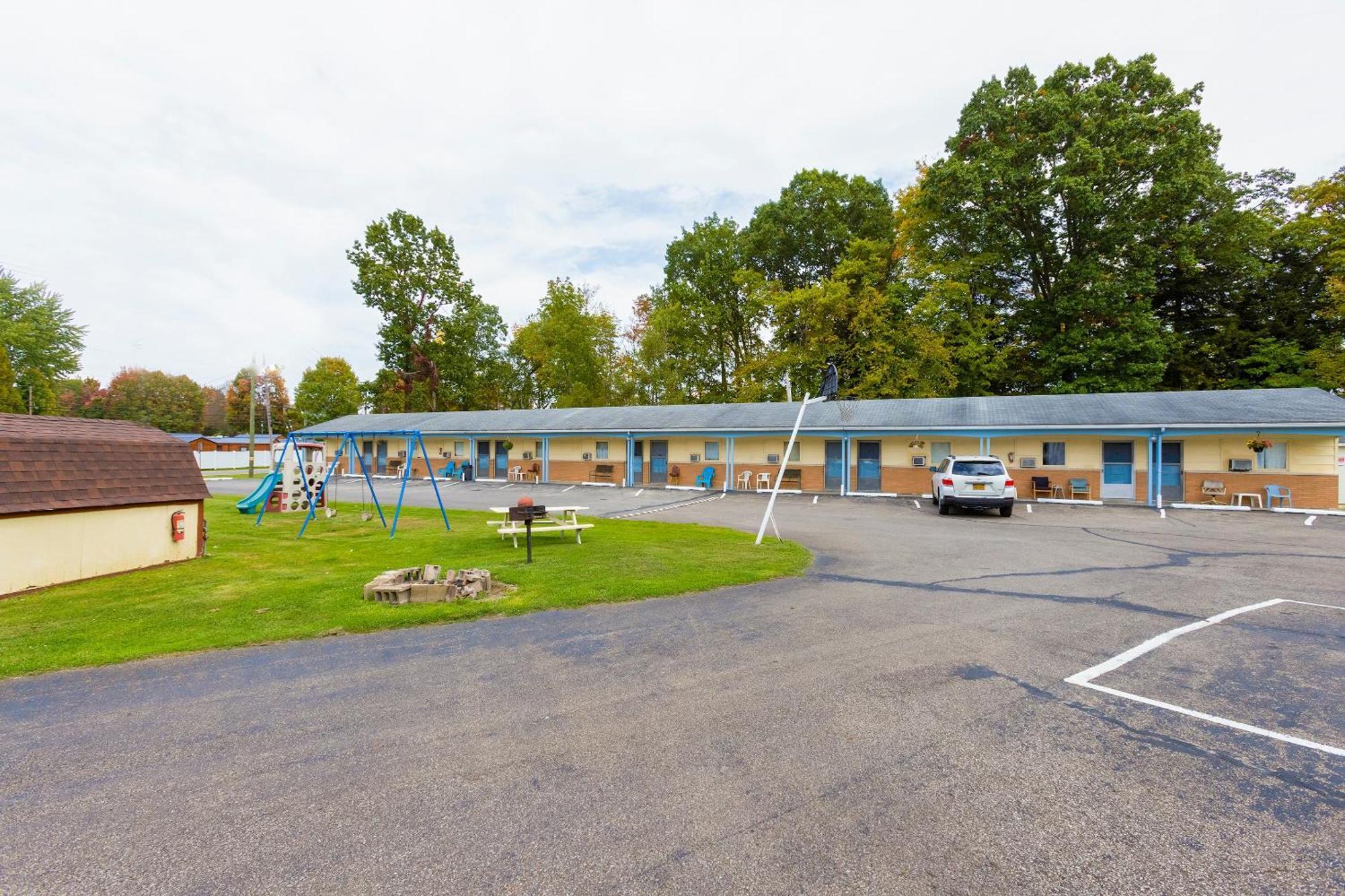 Parkside Motel By Oyo Meadville Conneaut Lake Conneaut Lakeshore エクステリア 写真