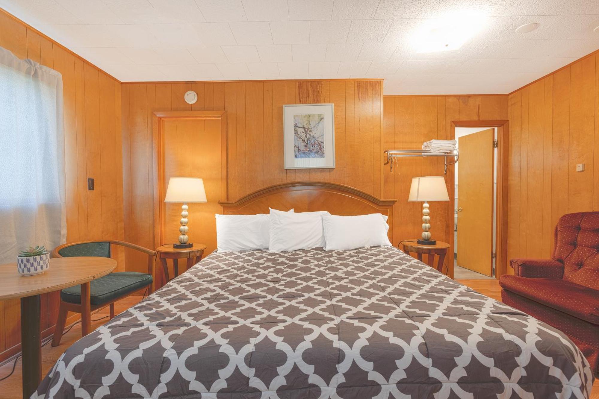 Parkside Motel By Oyo Meadville Conneaut Lake Conneaut Lakeshore エクステリア 写真