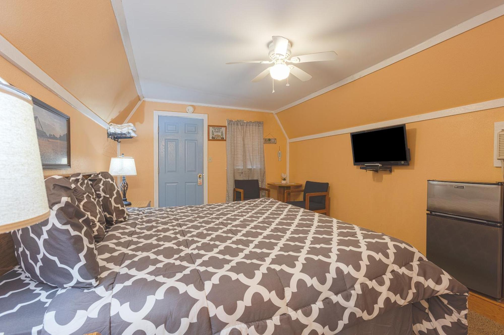 Parkside Motel By Oyo Meadville Conneaut Lake Conneaut Lakeshore エクステリア 写真